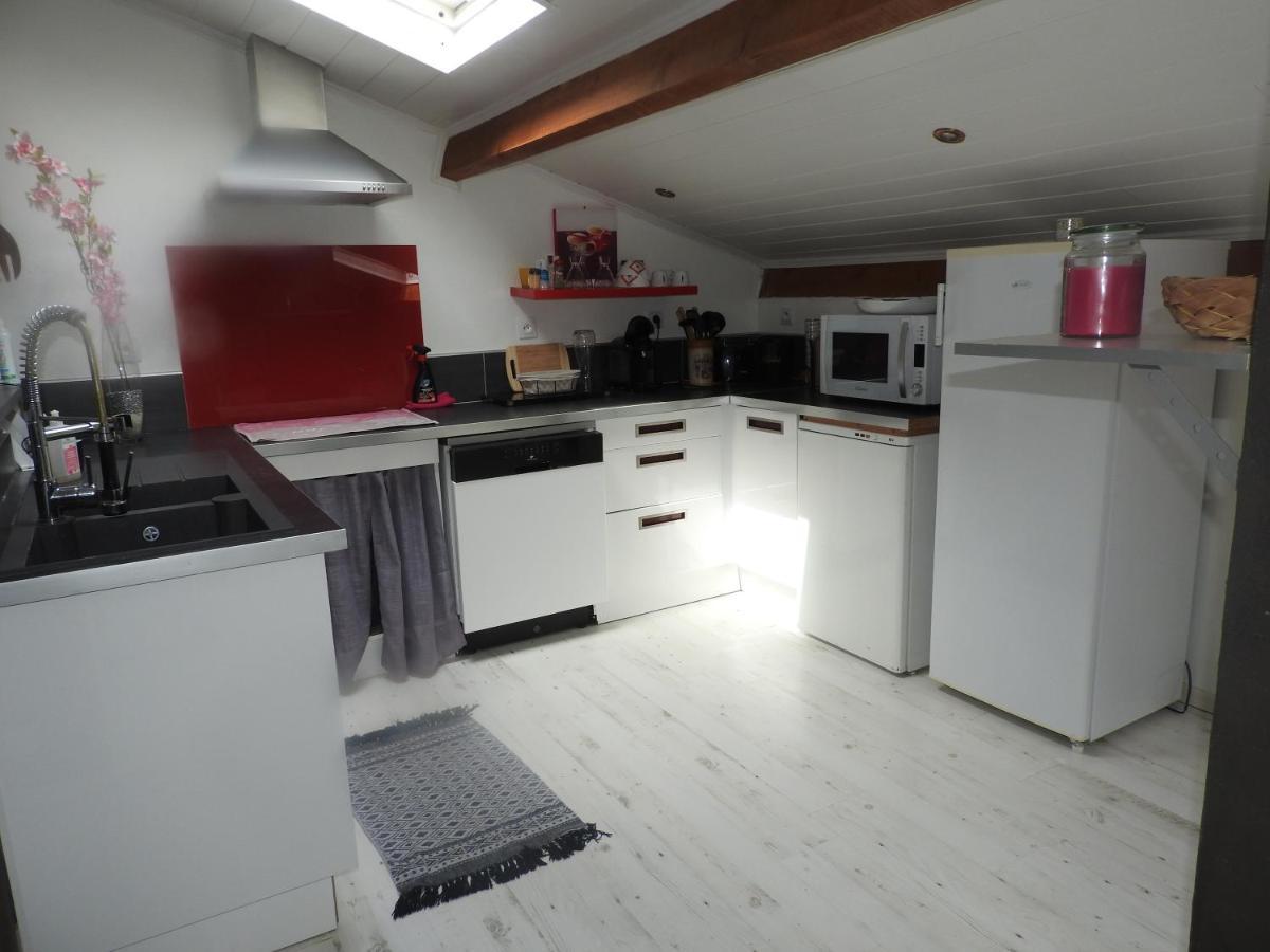 Appartement mansardé et climatisé 50 m2 Pompignan  Exterior foto